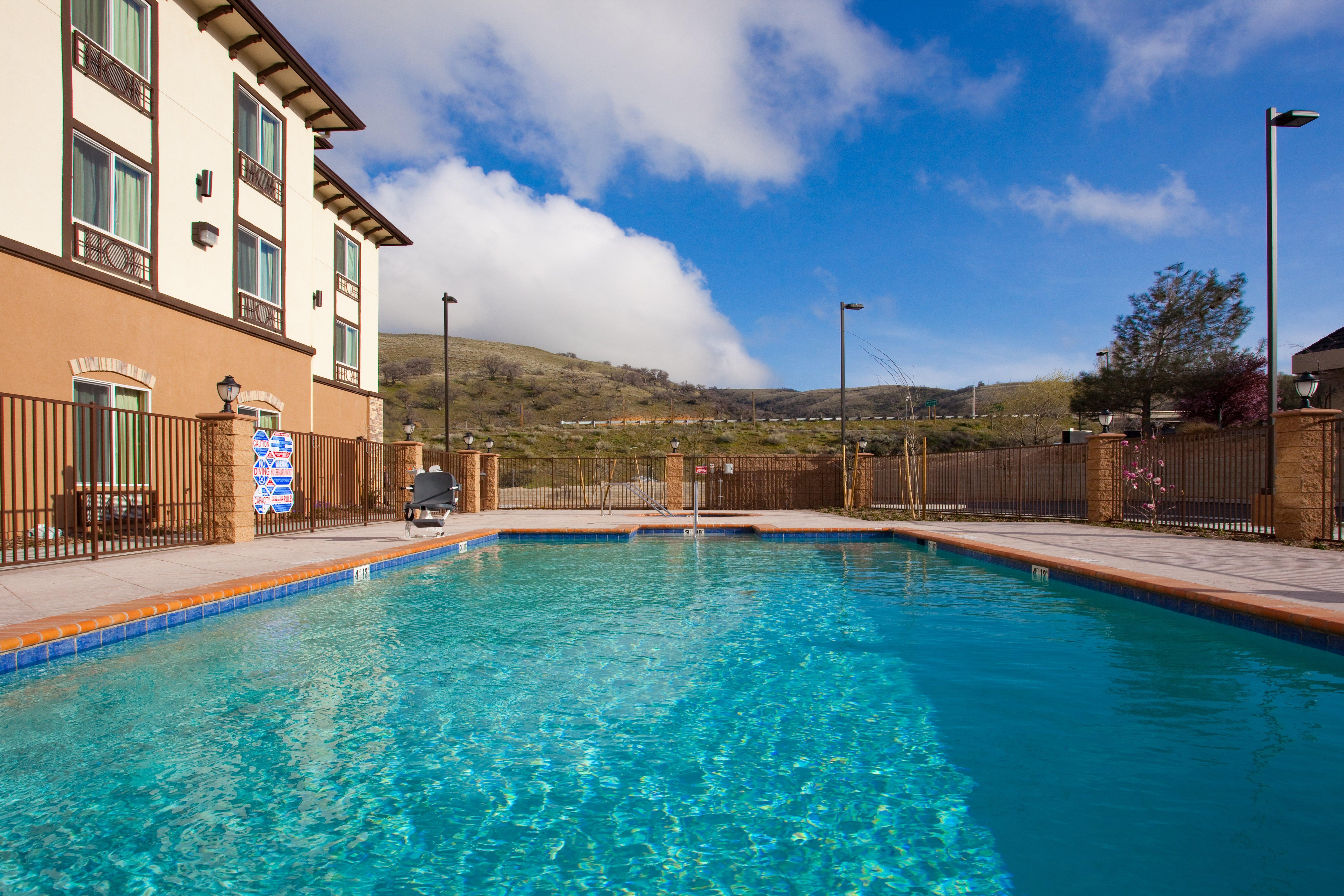 Holiday Inn Express & Suites Frazier Park By Ihg Lebec Eksteriør billede